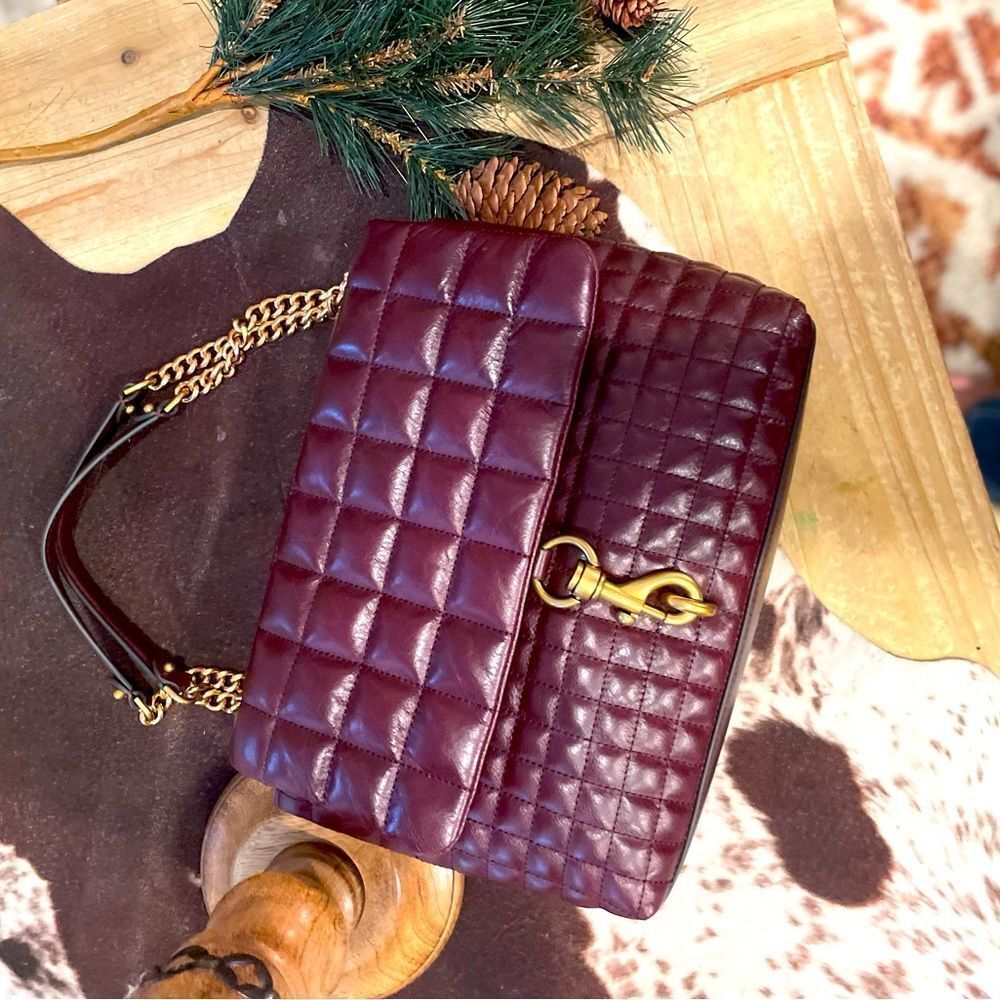 Bet Eddie square flap shoulder bag in Malbec